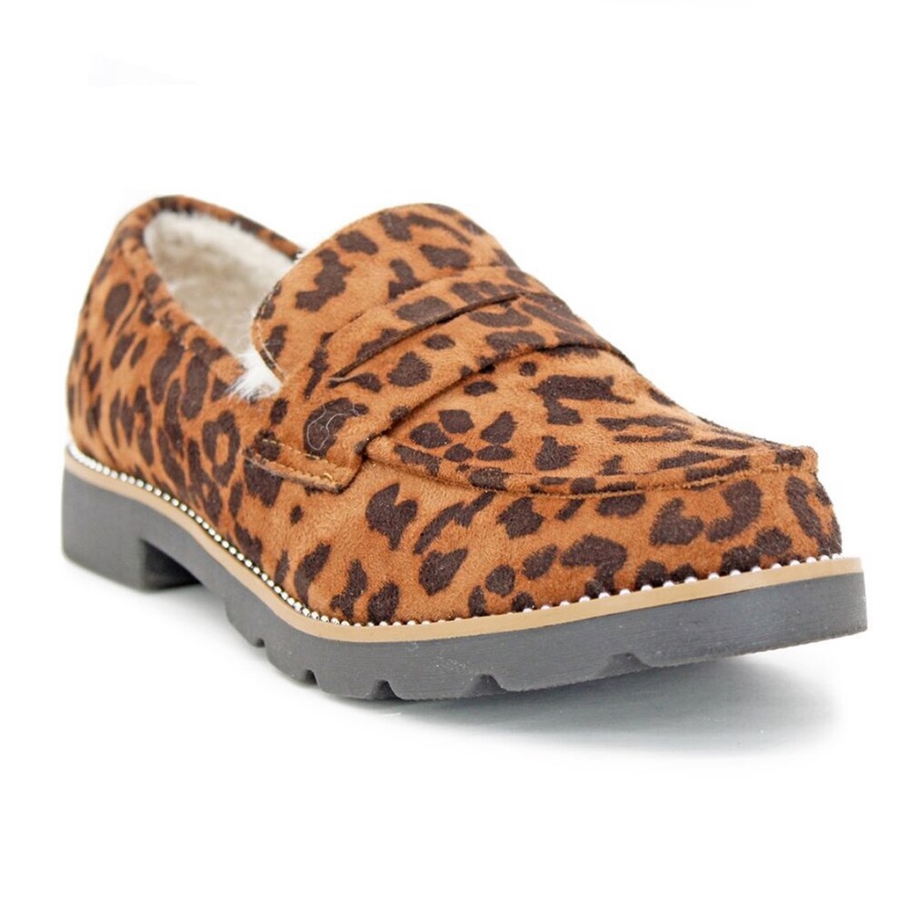 Taryn Rose Kilroy Leopard suede faux fur penny Loafers 6.5